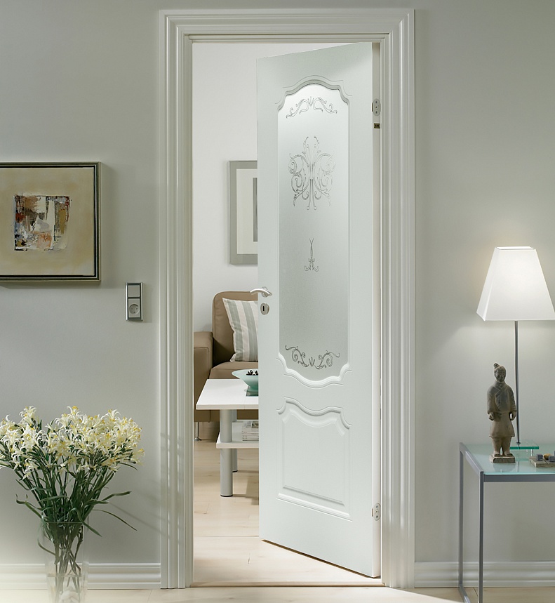Дверь Оникс Венеция фрезерованная эмаль белая, контурный витраж №2. Фото №2