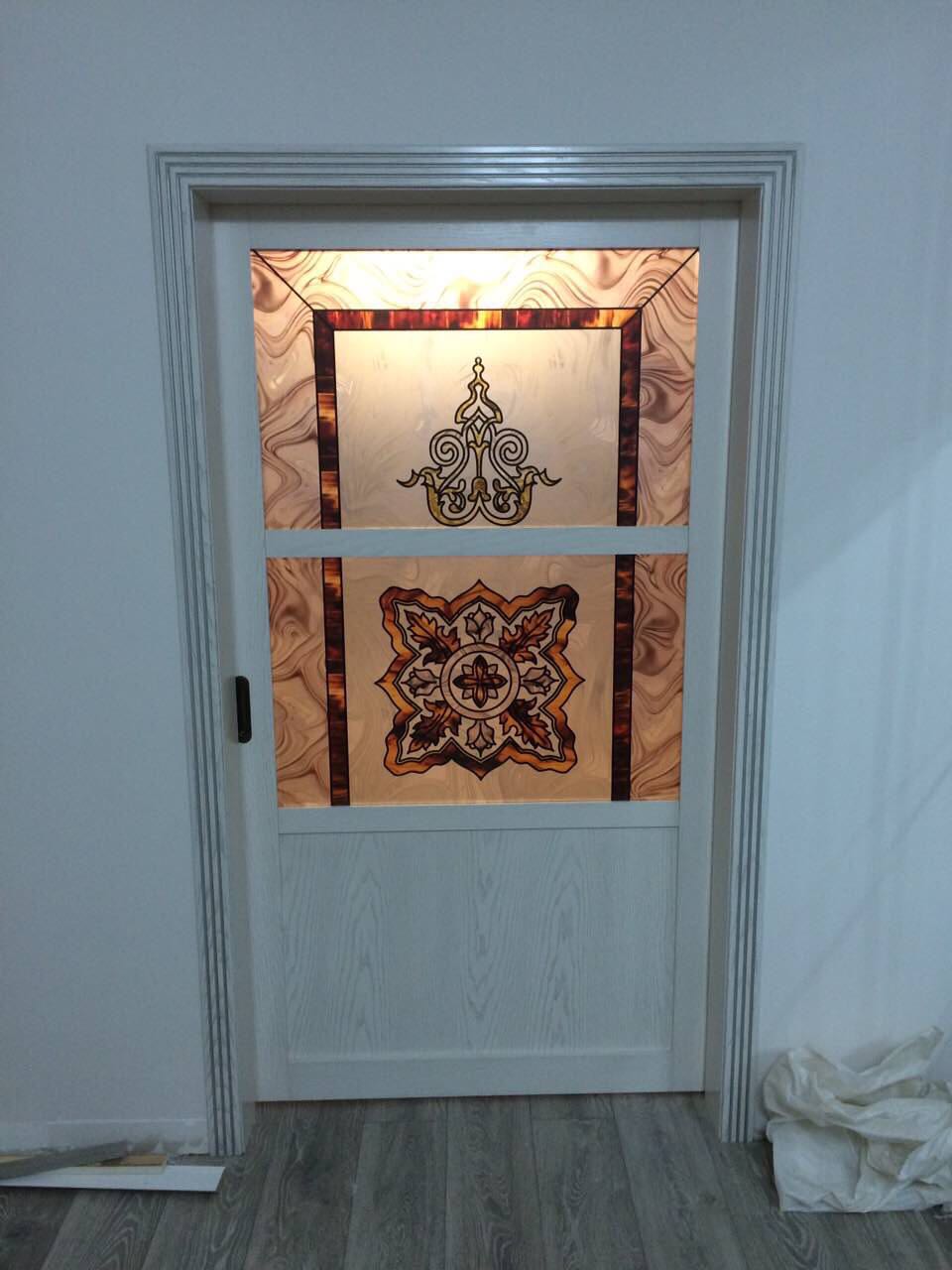 Раздвижная перегородка фабрики Оникс, эмаль белая