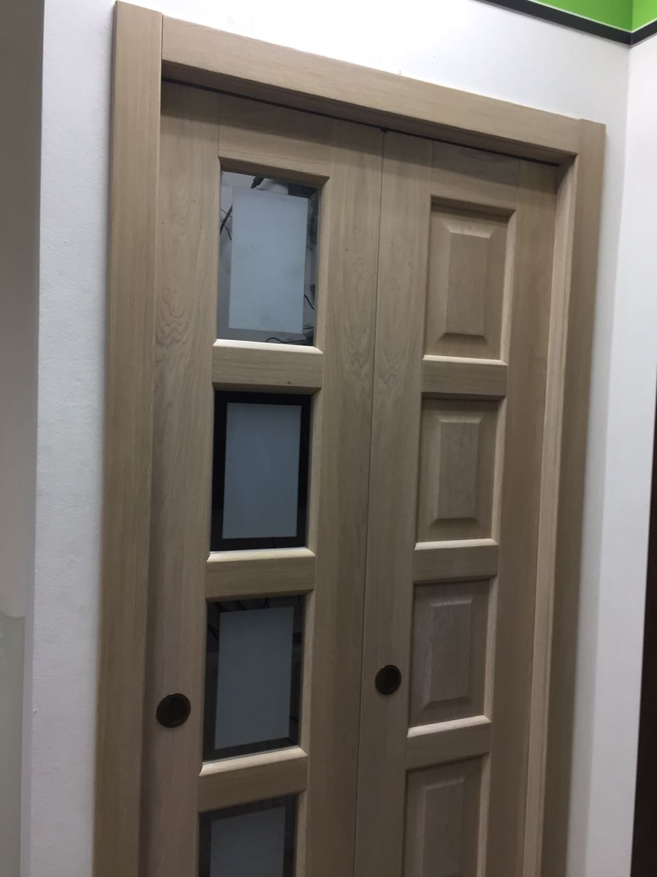 Дверь-книжка 90гр фабрики Оникс "Вена"