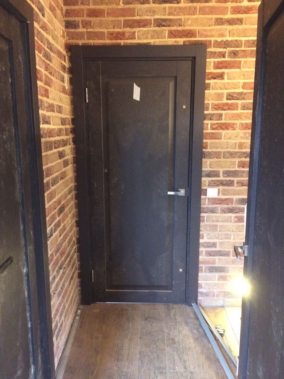 Двери касапорте в частном доме, Рото двери