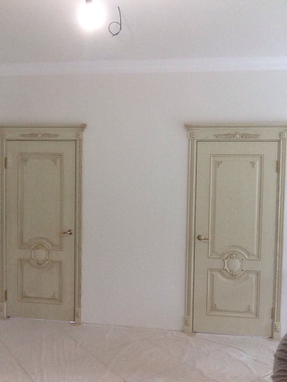 Дверь фабрики Оникс "Рада" слоновая кость с патиной