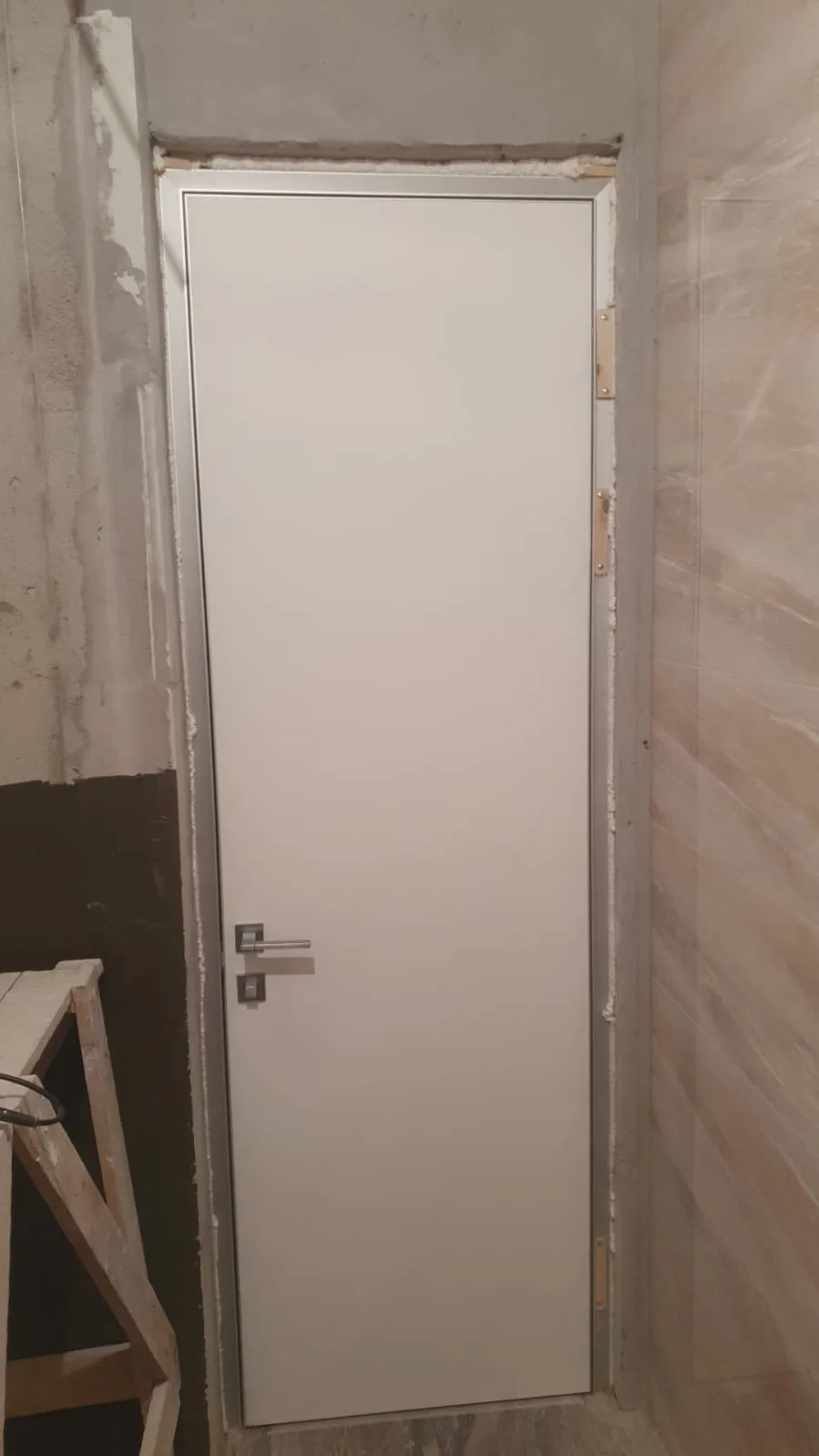 Дверь скрытая 1